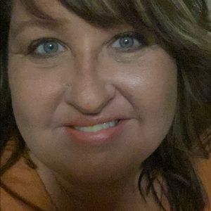 Meet your Posher, Anne